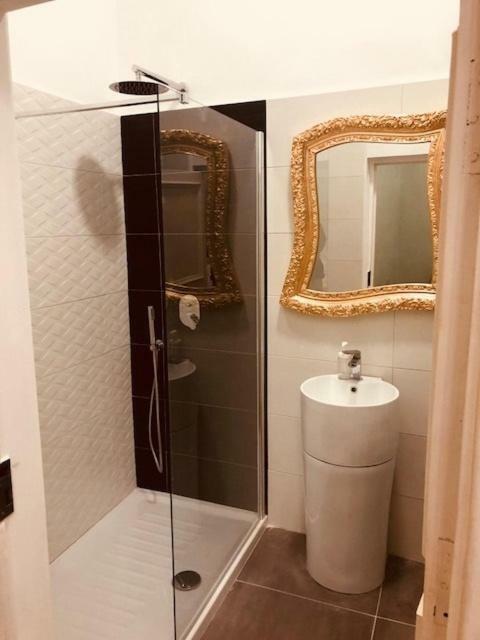 Duomo184 Apartment Napoli Ngoại thất bức ảnh