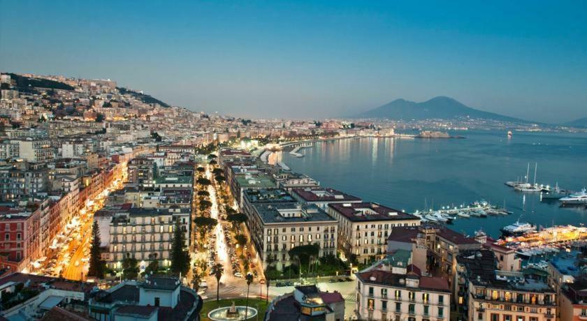 Duomo184 Apartment Napoli Ngoại thất bức ảnh